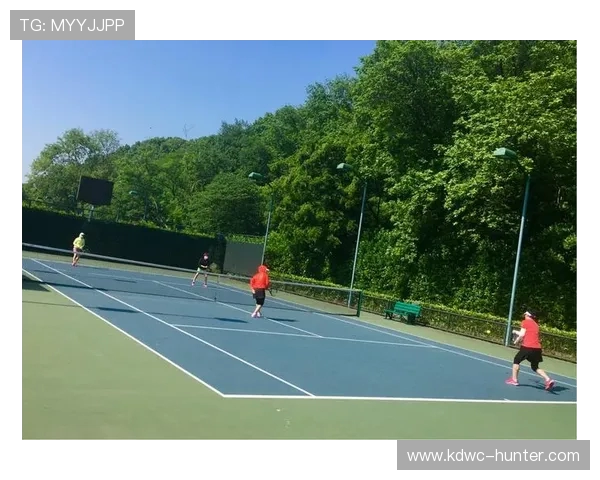 南京网球队状态变革引发热议球员表现与训练模式的全新探索