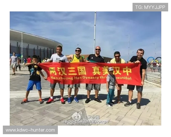 李强专访:追忆排球生涯的辉煌与挑战 李强专访:追忆排球生涯的辉煌与挑战