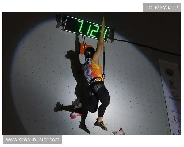 杭州攀岩队在攀岩联赛中的团队协作表现分析与点评 杭州攀岩队在攀岩联赛中的团队协作表现分析与点评