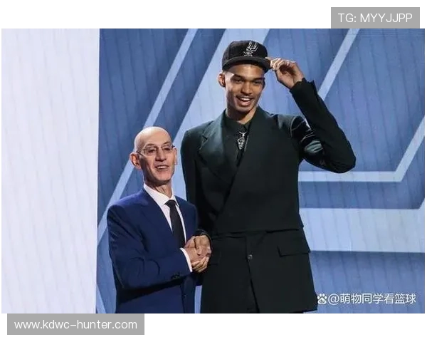 杭州篮球队的蜕变之路世界锦标赛特别报道见证球队新篇章 杭州篮球队的蜕变之路世界锦标赛特别报道见证球队新篇章