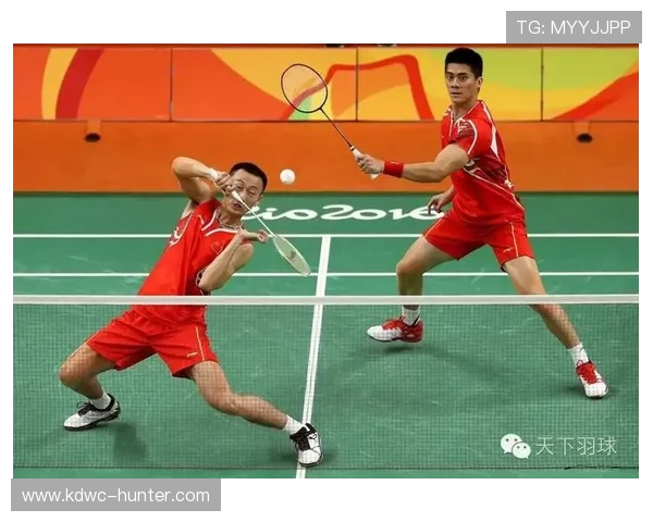 独家解析成都羽毛球队的战术节奏与对手的差异与影响 独家解析成都羽毛球队的战术节奏与对手的差异与影响