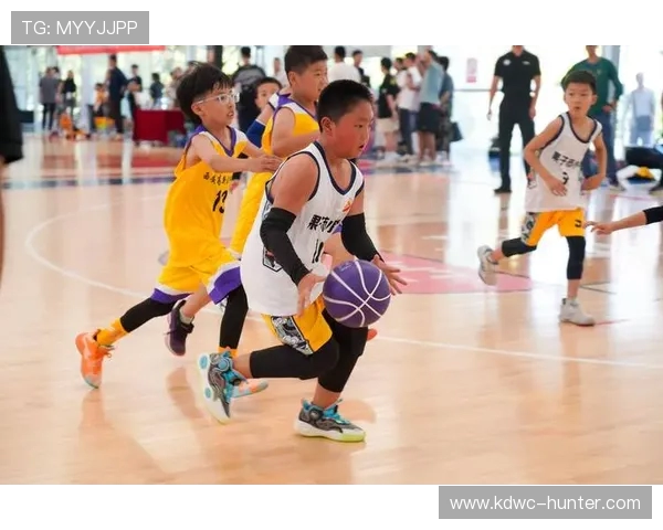 西安篮球队在邀请赛中的战术表现分析与点评