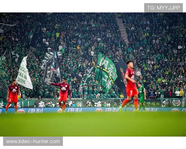 戴森丹尼尔斯崭露头角成为NBA新星引发球迷热议与期待 戴森丹尼尔斯崭露头角成为NBA新星引发球迷热议与期待