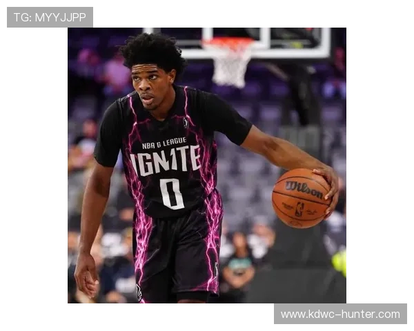 斯库特亨德森:年轻篮球天才的崛起与未来展望 斯库特亨德森:年轻篮球天才的崛起与未来展望