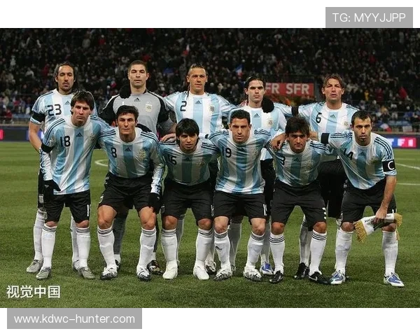 北京足球队与广州足球队耐力较量赛后分析与反思